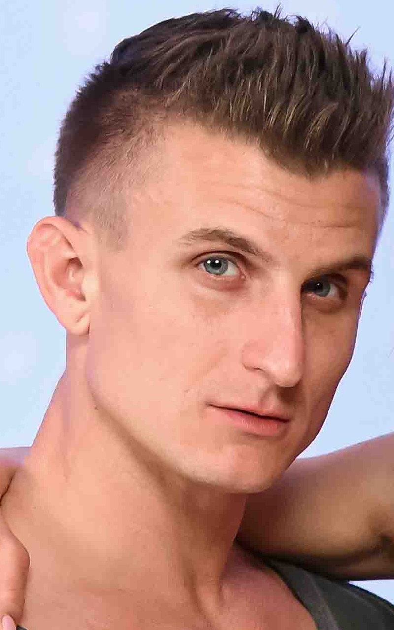 Oliver Faze — free XXX videos